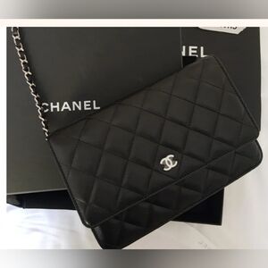 New-Classic Quilted Leather Crossbody Wallet On A Chain SilverTone Hardware Bag